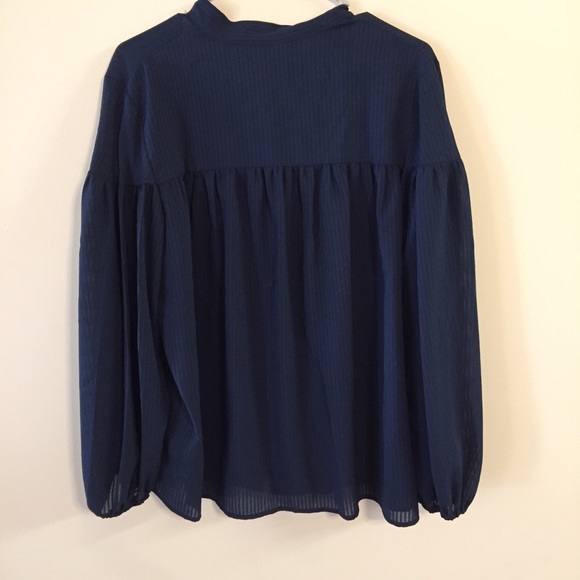 Time and tru tie front top relaxed fit navy - Picture 7 of 7